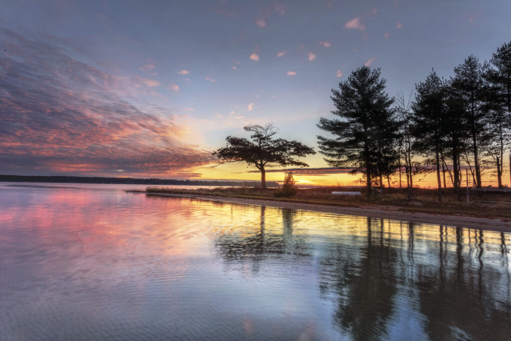 Mid-Michigan waterfront homes on Higgins Lake